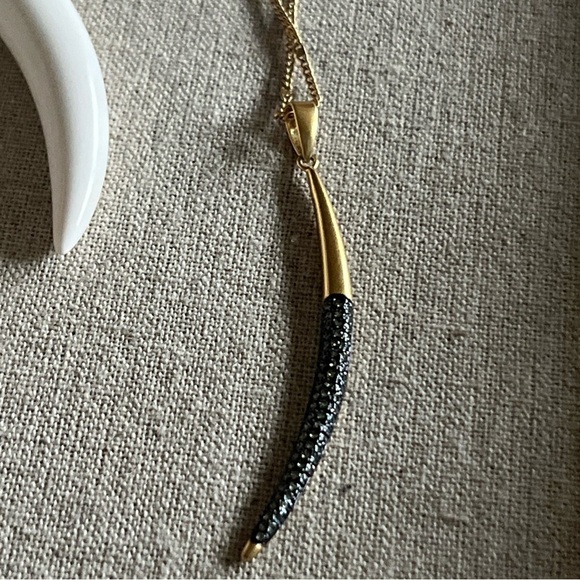 Stella & Dot 2 Pendant Necklaces 1 Wrap Bracelet Gold White Black 28” Chains - Picture 8 of 15